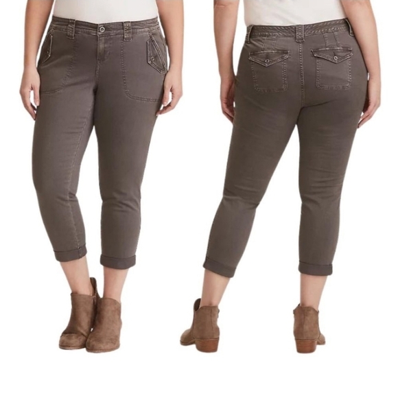 Torrid Cropped Twill Military Pant, Gray Wash 10 - Picture 1 of 7